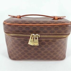 Celine
Macadam Coated Canvas Vanity Case
c. 1980s to 1990s